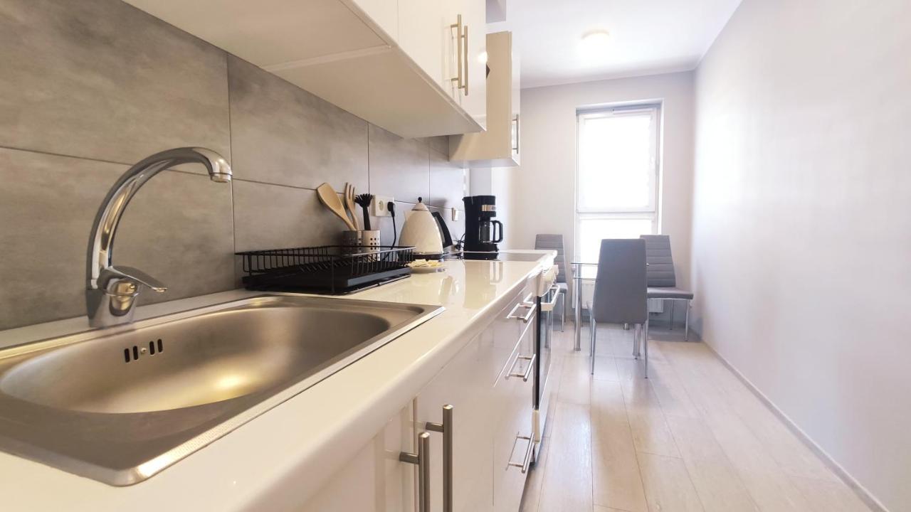Dabska 18D By Homeprime Cracovia Esterno foto